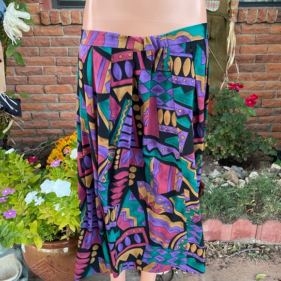 Lilli Ann Collections • Purple/Black • Large • Geometric • Blouse & Skirt Set - Picture 12 of 16